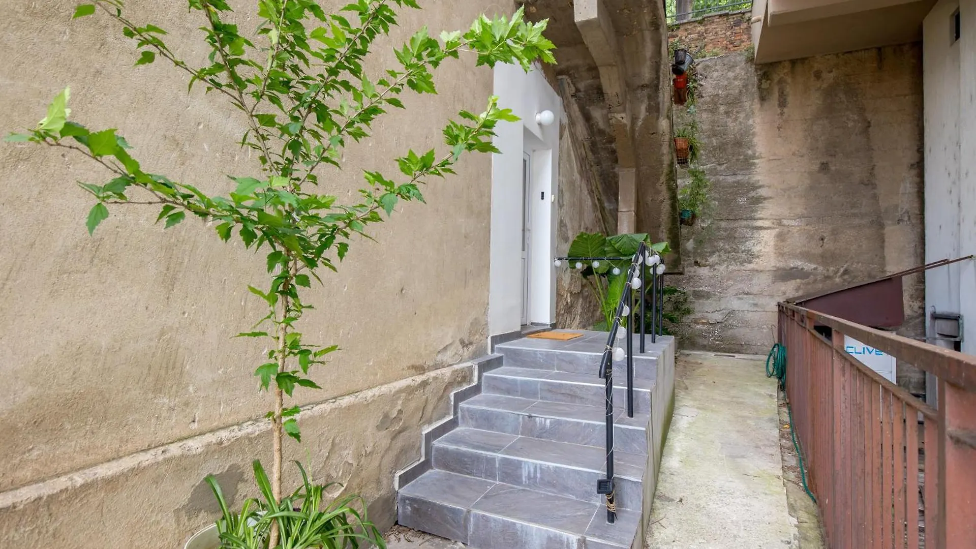The Dock Apartment Rijeka 0*,